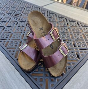 Birkenstock Arizona 38 Shiny Maroon Purple Leather Sandals